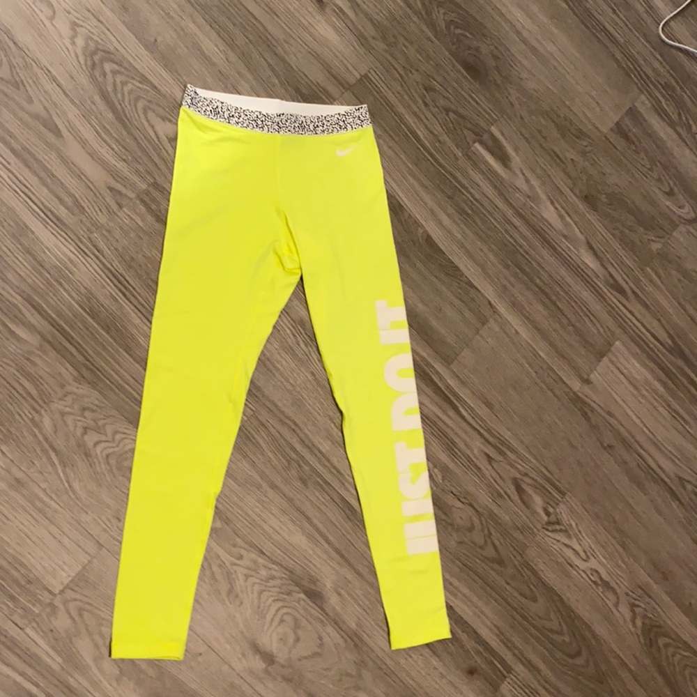 Nike leggings